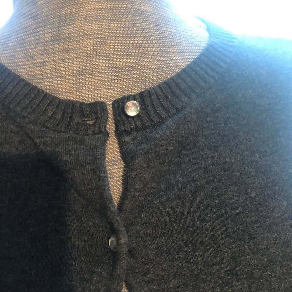 Express gray cropped sweater - Picture 3 of 6
